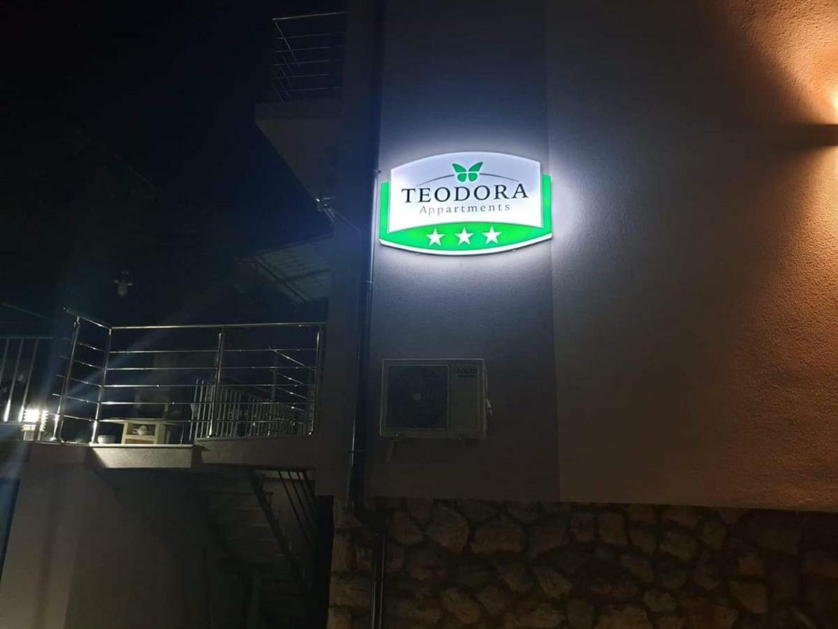 Apartments Teodora Ohrid Exterior photo